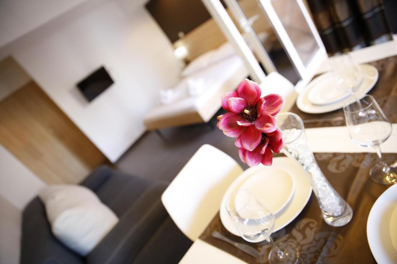 וודיצה Guest House Lorenta מראה חיצוני תמונה