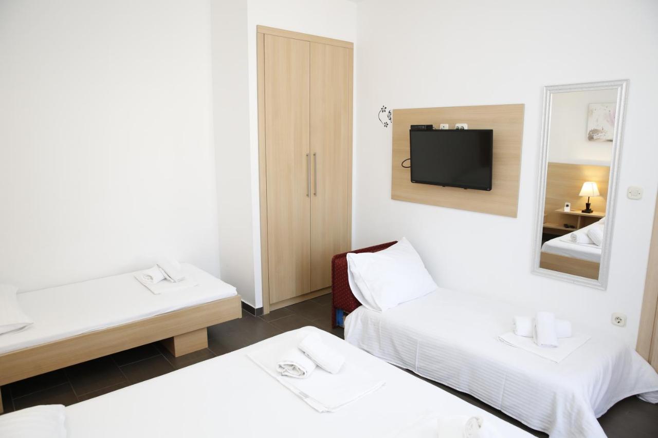 וודיצה Guest House Lorenta מראה חיצוני תמונה