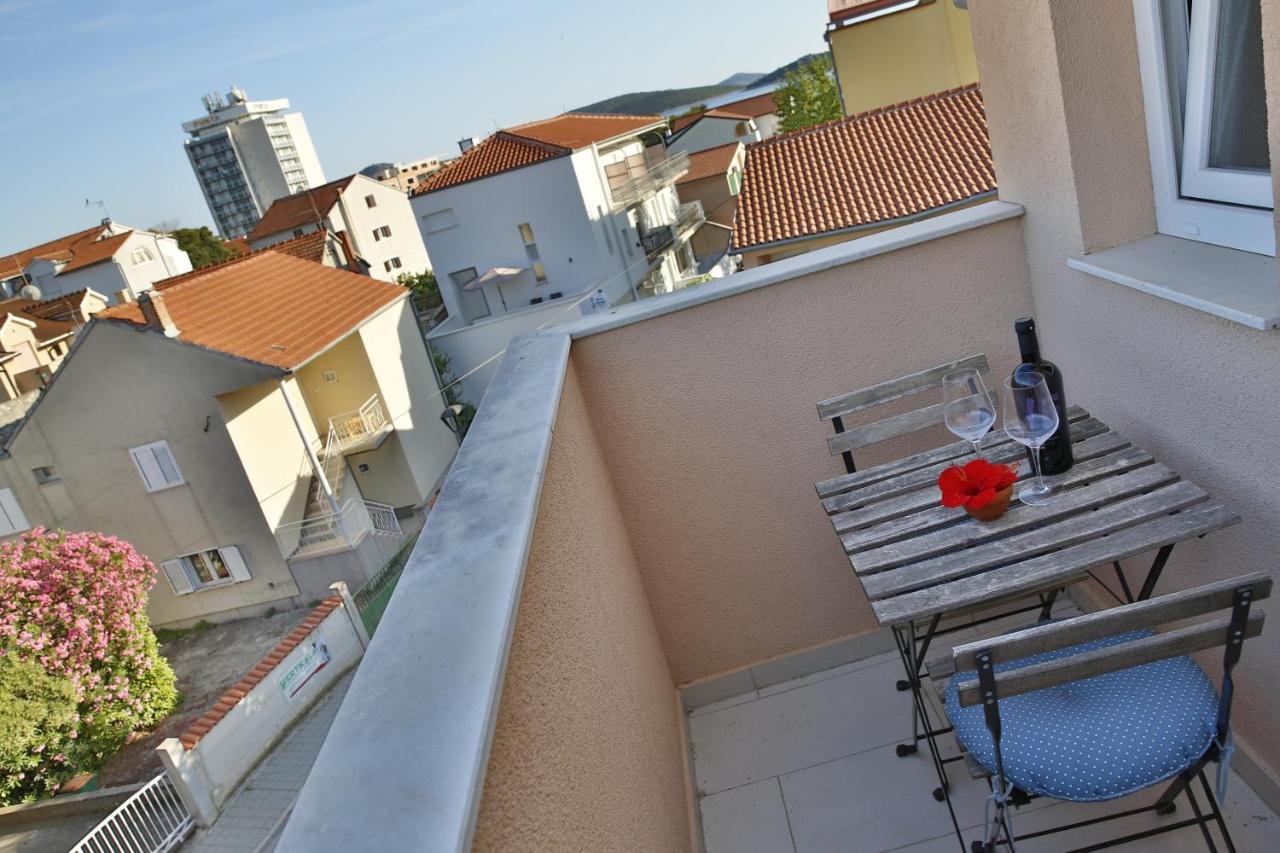 וודיצה Guest House Lorenta מראה חיצוני תמונה