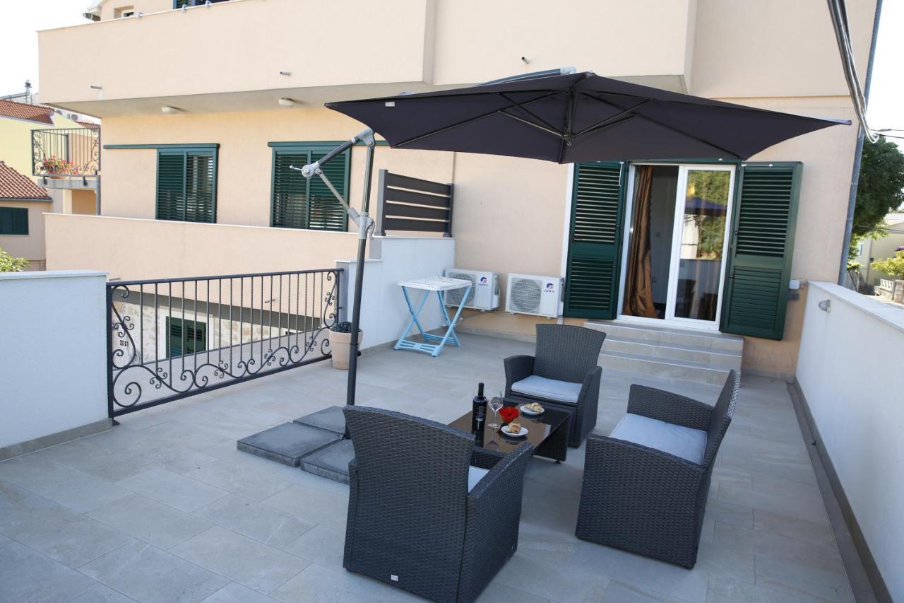 וודיצה Guest House Lorenta מראה חיצוני תמונה