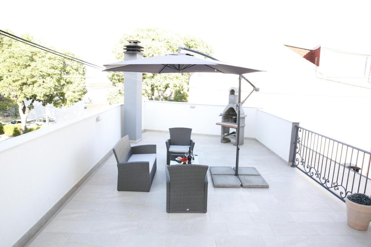 וודיצה Guest House Lorenta מראה חיצוני תמונה