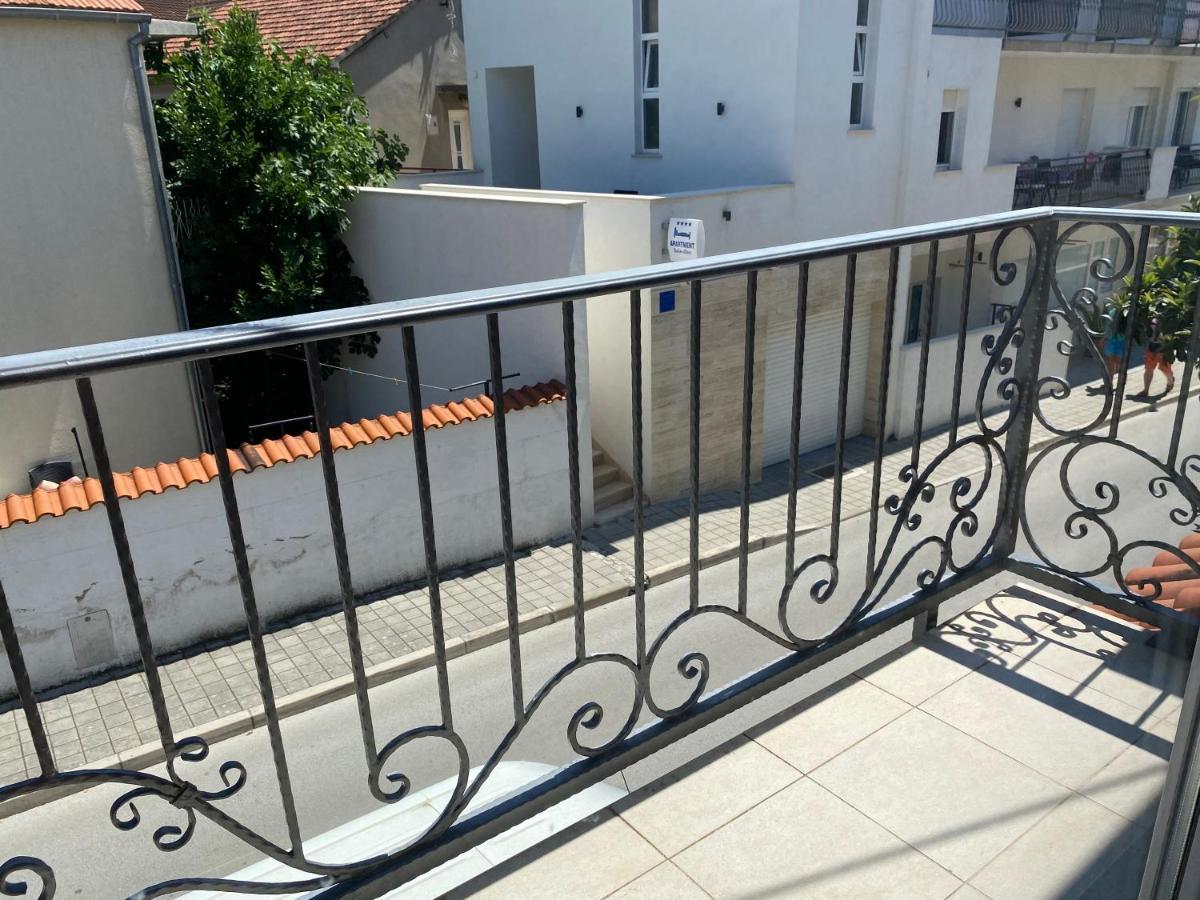 וודיצה Guest House Lorenta מראה חיצוני תמונה